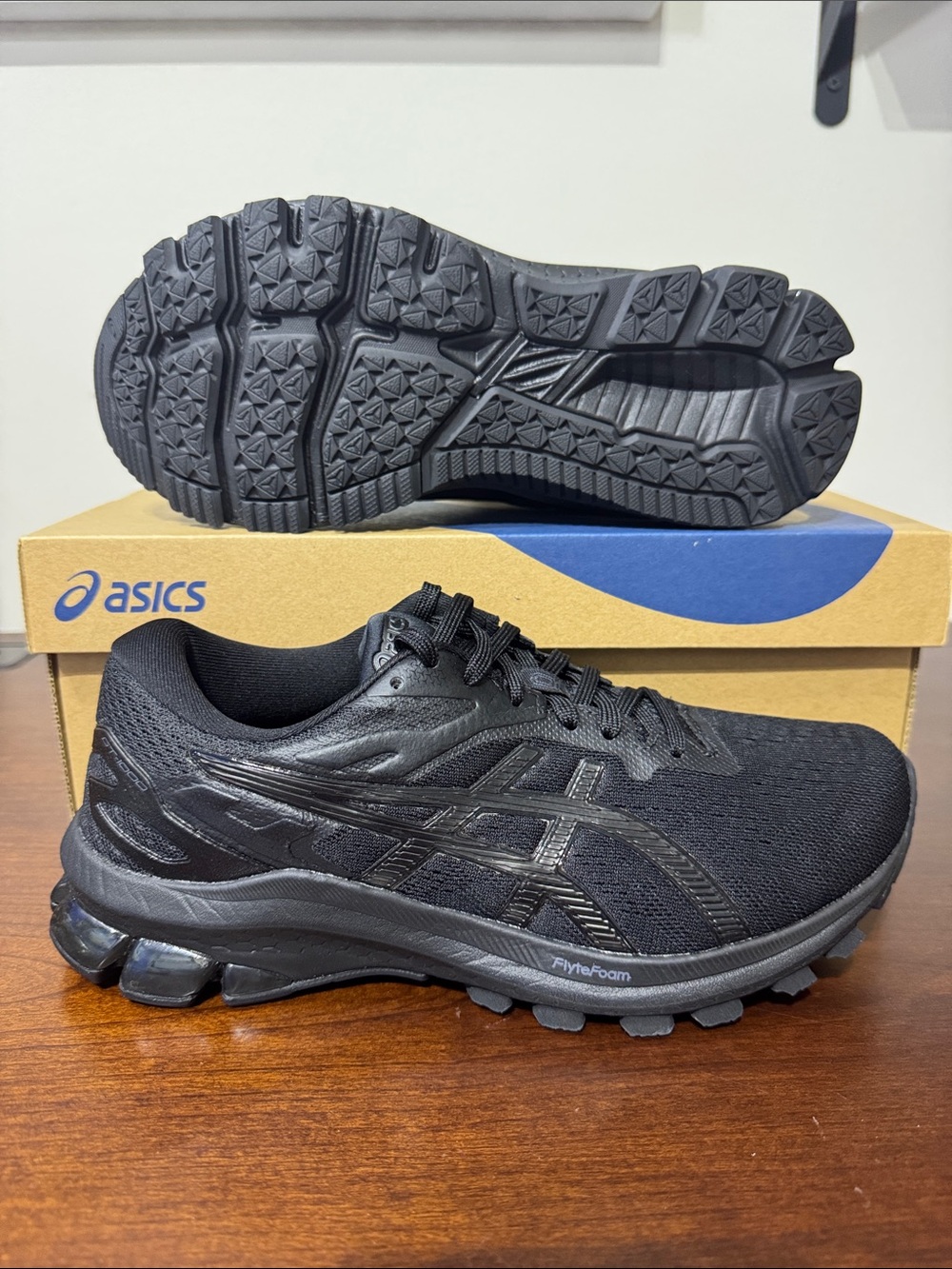 Asics GT-1000 10 1012A879-006 Women’s Wide Black Running Sneakers (New)